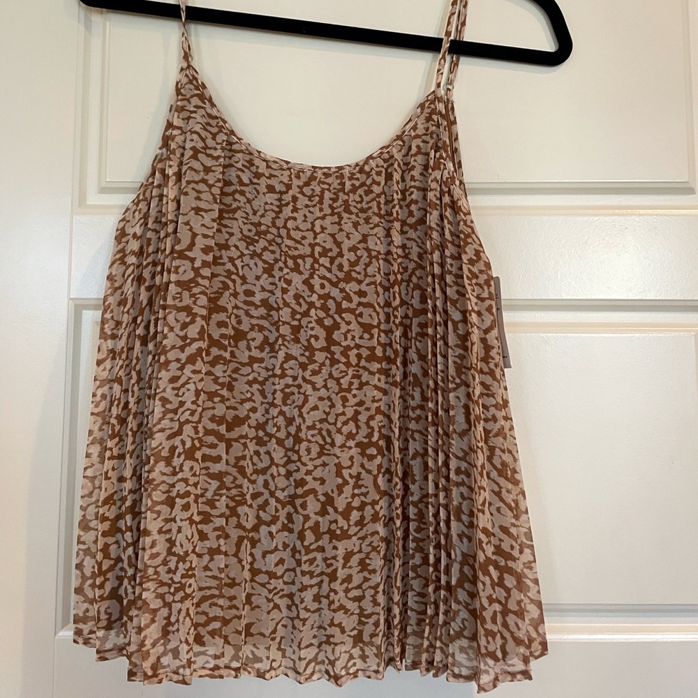 June & Hudson Tank